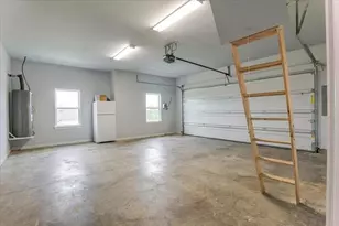 1040 Pioneer Xing, Weatherford, TX 76088 - Photo 20