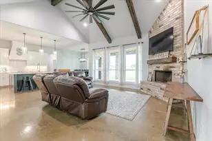 1040 Pioneer Xing, Weatherford, TX 76088 - Photo 6