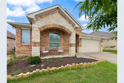 9106 Fieldview Court, Arlington, TX 76002 - Photo 2