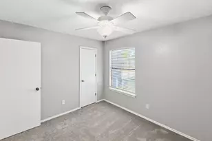 1103 Holiday Ct, Granbury, TX 76048 - Photo 32
