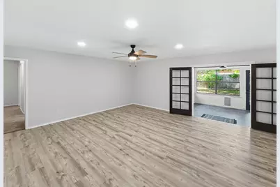 1103 Holiday Court, Granbury, TX 76048 - Photo 18