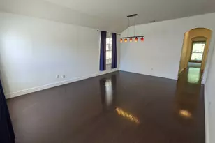1321 Meadowbrook Dr, McKinney, TX 75069 - Photo 2