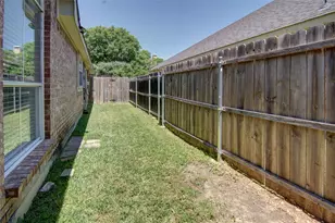 6922 Briarwood Dr, Fort Worth, TX 76132 - Photo 36