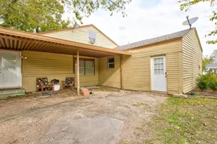 2801 W Biddison St, Fort Worth, TX 76109 - Photo 34