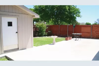 2226 Orchard Trail, Garland, TX 75040 - Photo 14