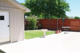 2226 Orchard Trail, Garland, TX 75040 - Photo 14