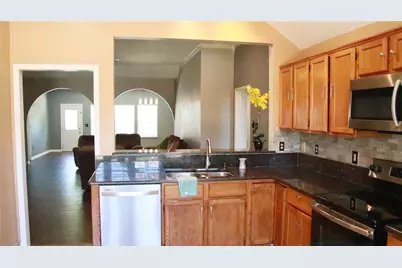 2226 Orchard Trail, Garland, TX 75040 - Photo 4