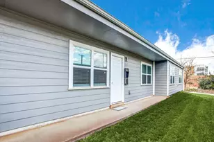 2204 W Rosedale St S, Fort Worth, TX 76110 - Photo 6