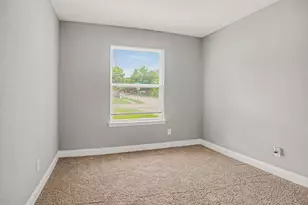 1434 Oakbrook St, Lancaster, TX 75134 - Photo 8