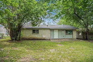 1434 Oakbrook St, Lancaster, TX 75134 - Photo 20