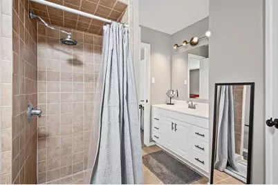 1023 Auburn Drive, Arlington, TX 76012 - Photo 14
