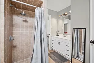 1023 Auburn Dr, Arlington, TX 76012 - Photo 14