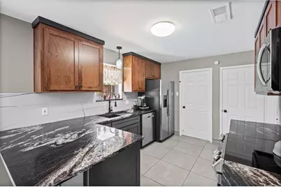 1023 Auburn Drive, Arlington, TX 76012 - Photo 6