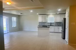704 Rivers Creek Ln, Little Elm, TX 75068 - Photo 4