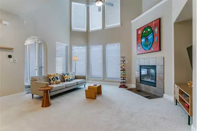 751 Laguna, Irving, TX 75039 - Photo 2