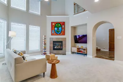 751 Laguna, Irving, TX 75039 - Photo 4