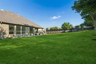 7332 Meler Ln, Irving, TX 75063 - Photo 34