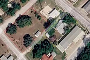 210 E Roberts St, Gorman, TX 76454 - Photo 32