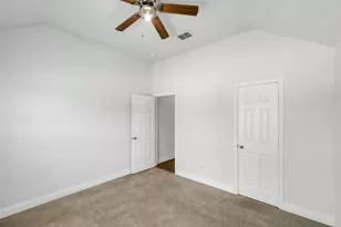 216 Ovaletta Dr, Justin, TX 76247 - Photo 30