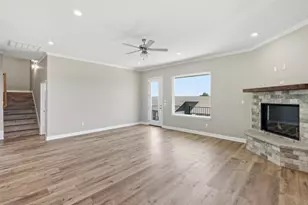 5126 Country Club Dr, Granbury, TX 76049 - Photo 8