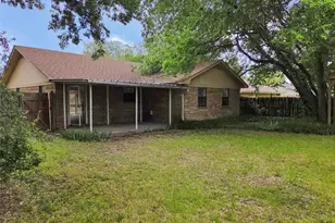 108 S Florence St, Tioga, TX 76271 - Photo 10