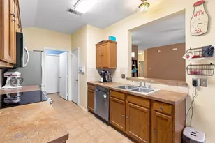 2000 Meadow View Dr, Princeton, TX 75407 - Photo 8