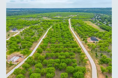 2354 E Landings S, Granbury, TX 76049 - Photo 10