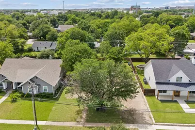 1110 S Pine Street, Grapevine, TX 76051 - Photo 6