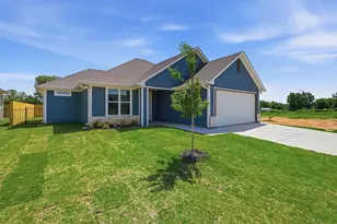 809 Lavender Ct, Tolar, TX 76476 - Photo 4