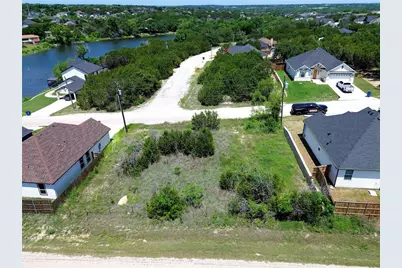 5833 Barkridge Drive, Granbury, TX 76048 - Photo 2