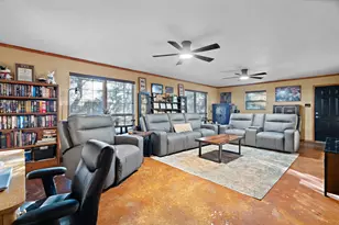 1206 Sierra Vista Dr, Granbury, TX 76048 - Photo 6