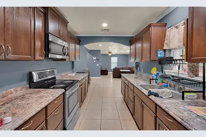 1410 W 3rd Street, Clifton, TX 76634 - Photo 10
