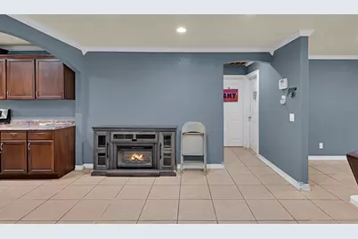 1410 W 3rd Street, Clifton, TX 76634 - Photo 6