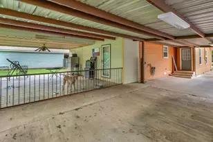 1410 W 3rd St, Clifton, TX 76634 - Photo 22