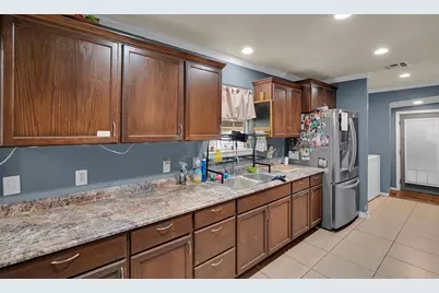 1410 W 3rd Street, Clifton, TX 76634 - Photo 8