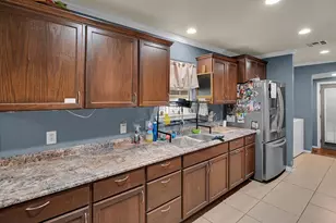 1410 W 3rd St, Clifton, TX 76634 - Photo 8