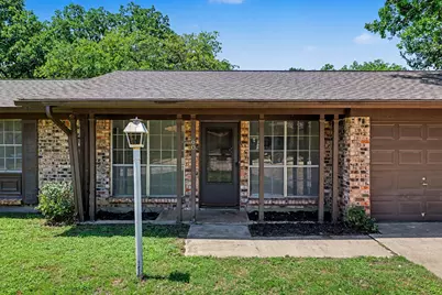 60 Somerset Terrace, Bedford, TX 76022 - Photo 4