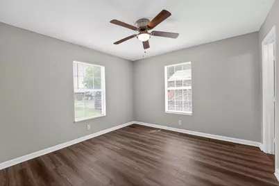 8914 Cardella Avenue, Dallas, TX 75217 - Photo 14