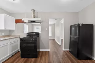 8914 Cardella Ave, Dallas, TX 75217 - Photo 24