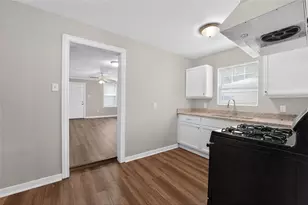 8914 Cardella Ave, Dallas, TX 75217 - Photo 20