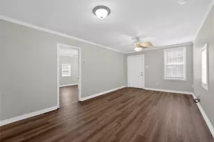 8914 Cardella Ave, Dallas, TX 75217 - Photo 16
