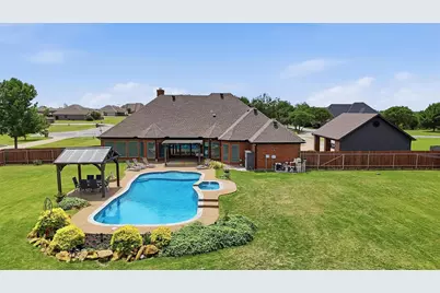 3111 Briarcliff Circle, Gainesville, TX 76240 - Photo 32