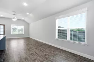 103 Clover Cir, Weatherford, TX 76086 - Photo 8