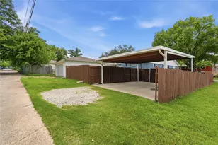 10803 Lake Gardens Dr, Dallas, TX 75218 - Photo 14