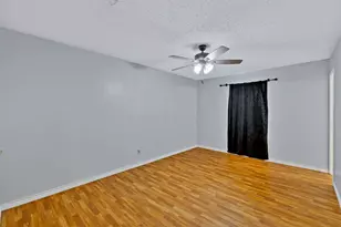 501 Post Oak Ln, Burleson, TX 76028 - Photo 14