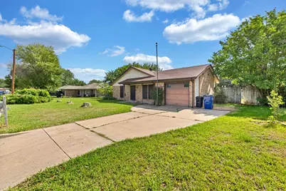 501 Post Oak Lane, Burleson, TX 76028 - Photo 2