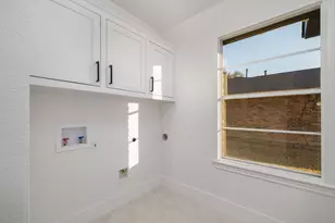 12151 Crestline Ave, Dallas, TX 75244 - Photo 32