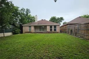 8112 Gibbs Dr, White Settlement, TX 76108 - Photo 12