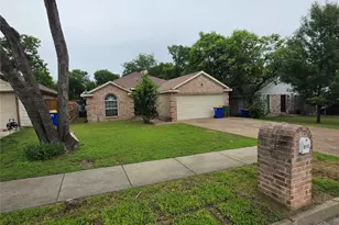 8112 Gibbs Dr, White Settlement, TX 76108 - Photo 14