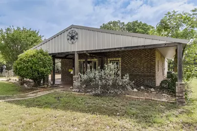 3625 Carla Court, Granbury, TX 76049 - Photo 2